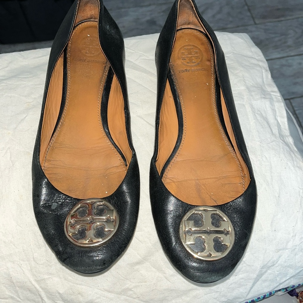 Tory Burch Benton Flats size 7..